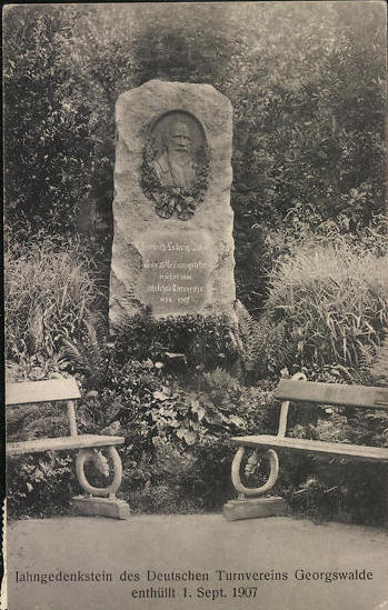 AK-Georgswalde-Jahngedenkstein-des-Deutschen-Turnvereins-enthuellt-am-1-9-1907.jpg