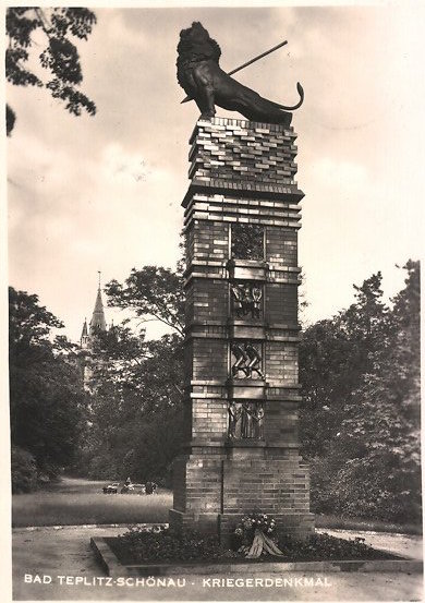 AK-Bad-Teplitz-Schoenau-Am-Kriegerdenkmal.jpg