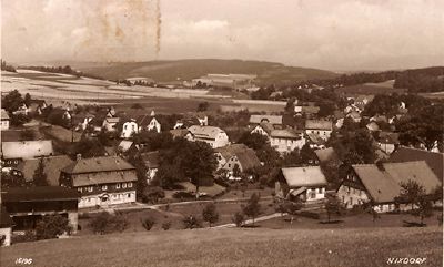 AK-Nixdorf-Blick-ueber-die-Ortschaft.jpg