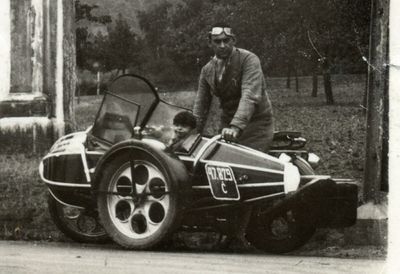 Priesten Juchtenkapelle 1933 2.jpg