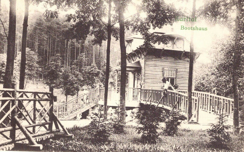 Datei:Karlthal bootshaus.jpg