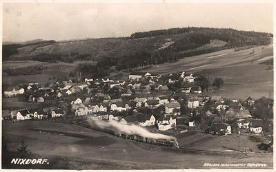 AK-Nixdorf-Panoramablick-mit-Eisenbahn.jpg