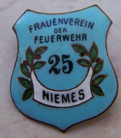 Niemes frauenfeuerwehr.jpg